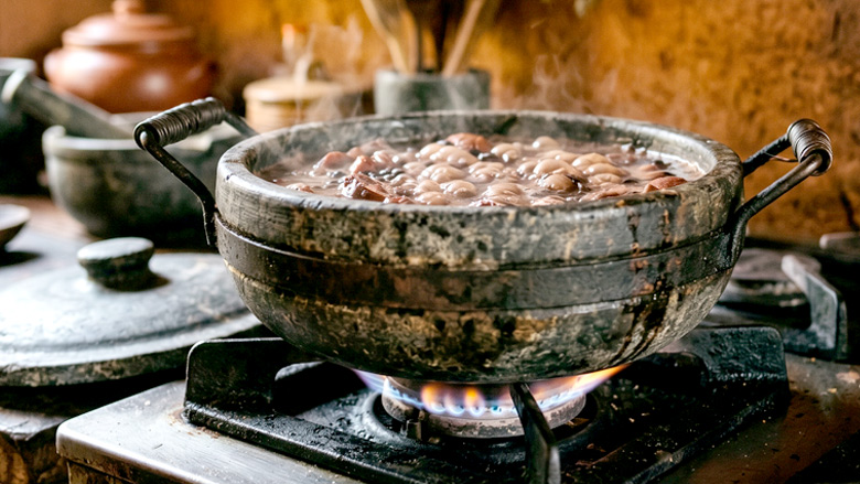 Panela de pedra sabão